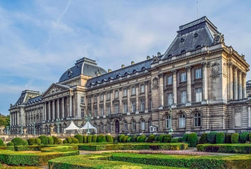 from-amsterdam-to-brussels-travel-as-a-vip
