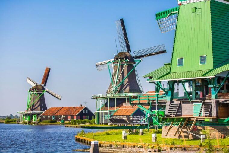 from-amsterdam-zaanse-schans-volendam-and-marken-day-trip