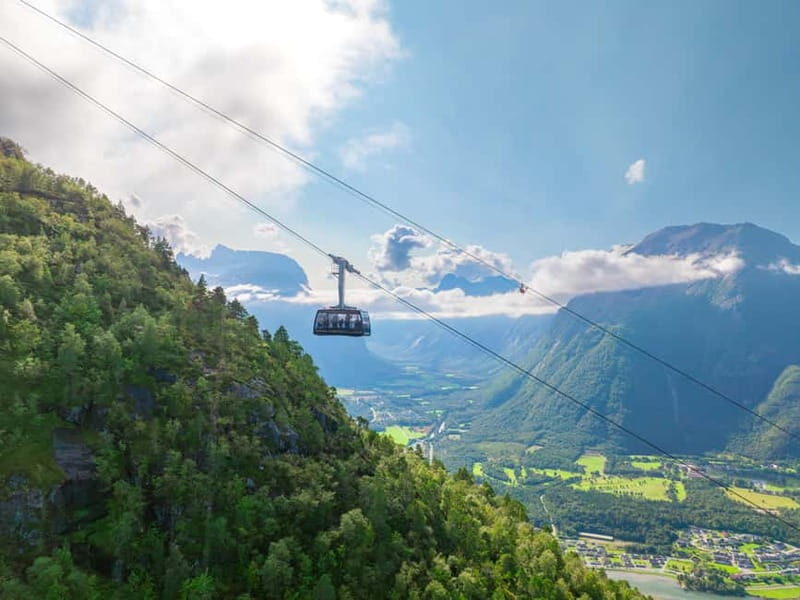 From Åndalsnes: Yoga on Nesaksla Mountain and Gondola Ticket - The Experience of Riding the Romsdal Gondola