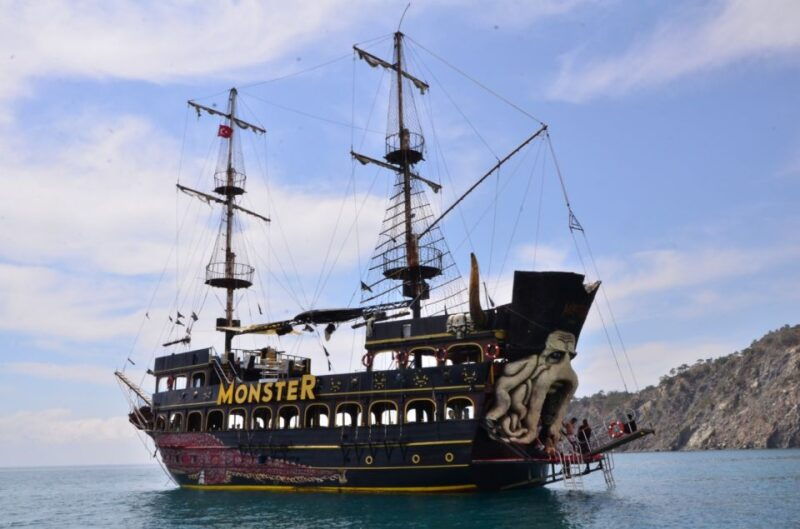 from-antalya-kemer-party-boat-trip-to-kemer-bays-with-lunch