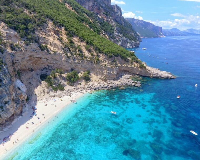 from-arbatax-full-day-guided-boat-tour-of-the-baunei-coast