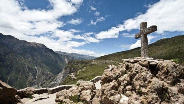 from-arequipa-1-day-tour-to-the-colca-canyon-buffet-lunch