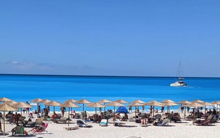 from-argostoli-melissani-lake-and-myrtos-beach-guided-tour
