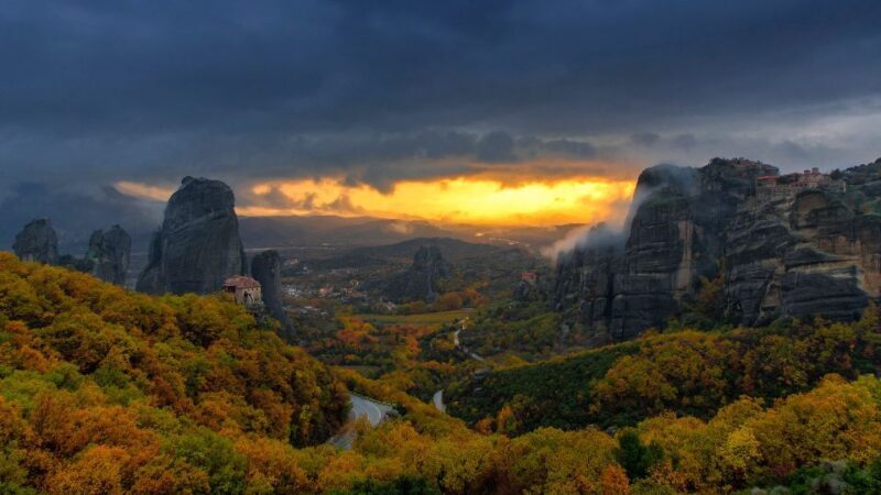 From Athens: 3 Days in Meteora & Delphi with Tours & Hotel - Introduction: Why This Tour Gets It Right