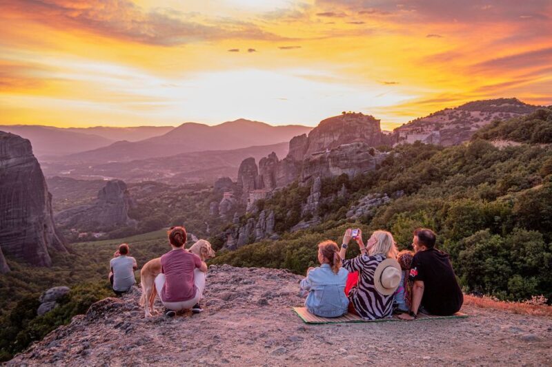 From Athens: 3 Days in Meteora & Delphi with Tours & Hotel - Accommodation & Meals: Comfort Meets Convenience