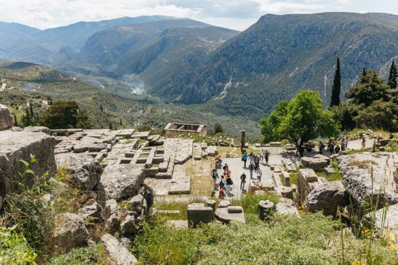 from-athens-day-trip-to-delphi-arachova-with-audio-guide