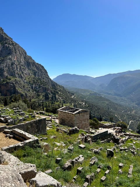 from-athens-delphi-and-arachova-private-tour
