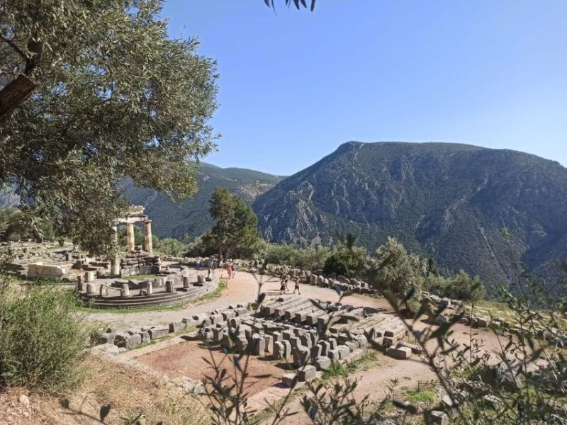 from-athens-delphi-full-day-v-r-audio-guided-tour