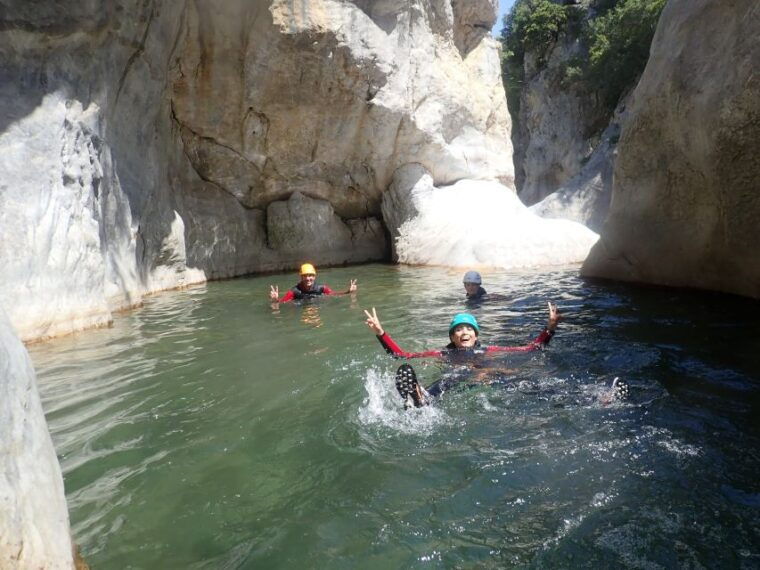from-athens-manikia-gorge-canyoning