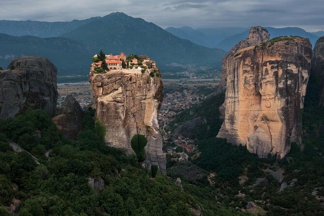 from-athens-meteora-full-day-private-tour-plan-the-trip-of-a-lifetime