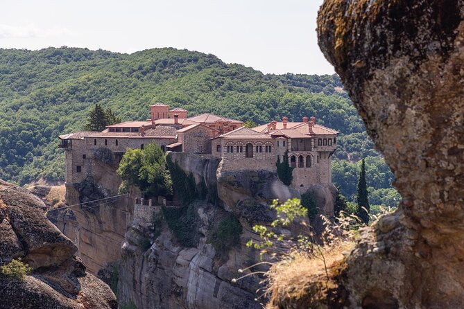 from-athens-meteora-full-day-private-tour-plan-the-trip-of-a-lifetime