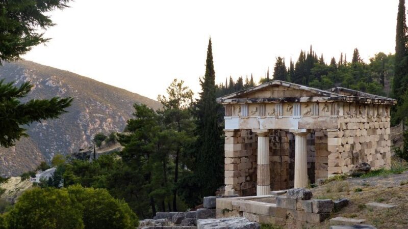 From Athens: Private Delphi and Thermopylae Guided Day Trip - FAQs