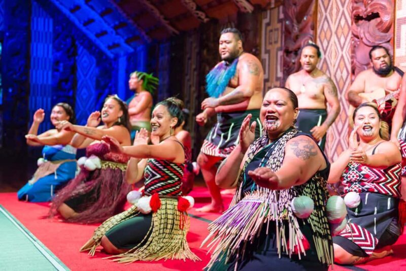 From Auckland: 6-Day Northland Tour with German Guide - Key Points