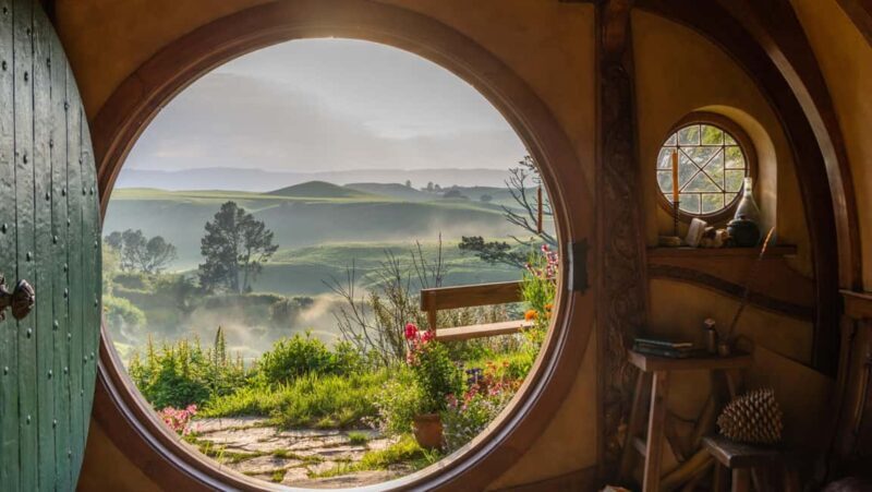 From Auckland: Private tour Hobbiton Movie Set Day Trip - What to Expect on Your Hobbiton Movie Set Day Trip