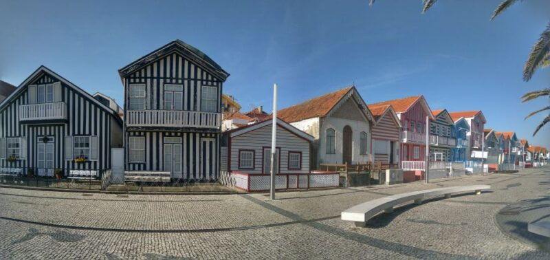 from-aveiro-barra-beach-lighthouse-costa-nova-guided-tour