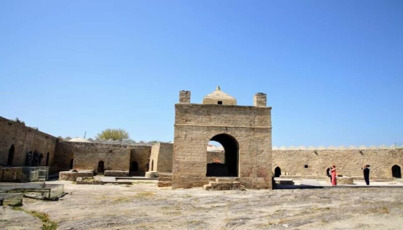 From Baku: Ateshgah Fire Temple and Yanar Dag Tour - The Itinerary Breakdown: What to Expect