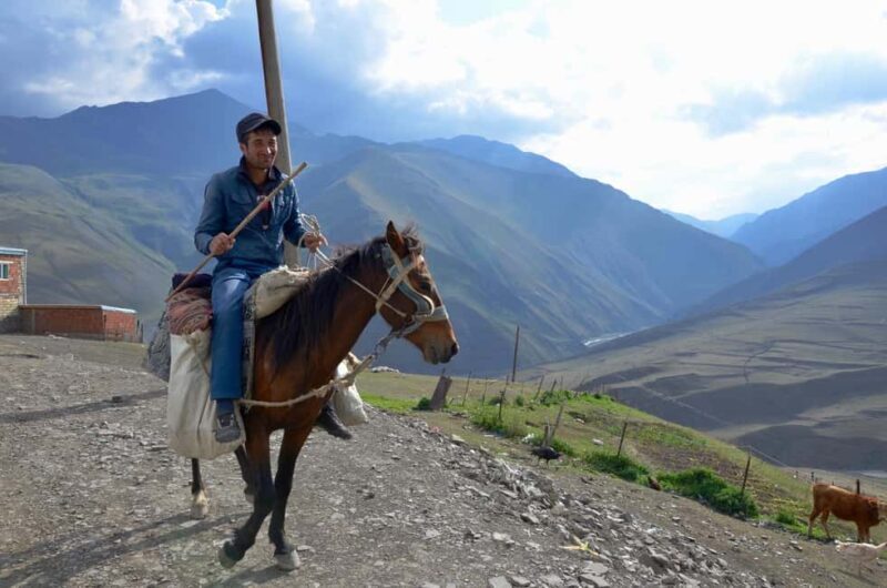 From Baku: Guba, Khinalug & Candy Mountains + Homemade Lunch - Exploring the Route and Highlights