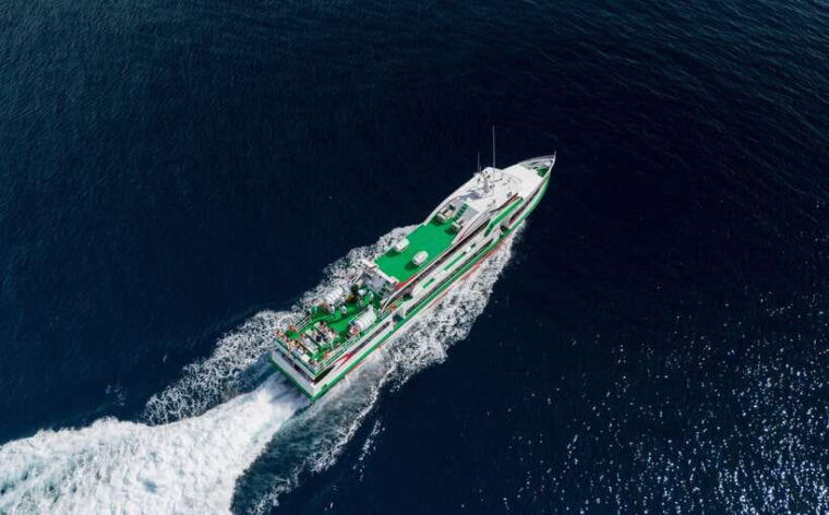 from-bali-2d1n-gili-island-private-snorkel-boat-with-hotel