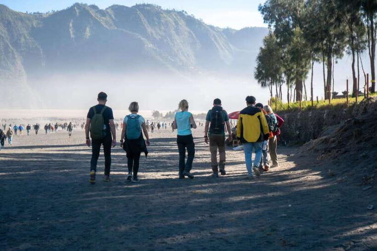 from-bali-4-days-mount-bromo-waterfall-yogyakarta-tour