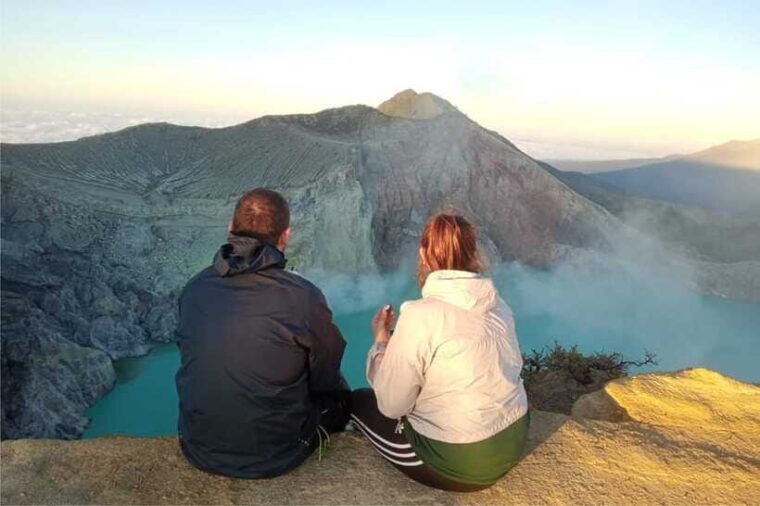 from-bali-bromo-sunrise-ijen-hike-3-day-tour-all-included