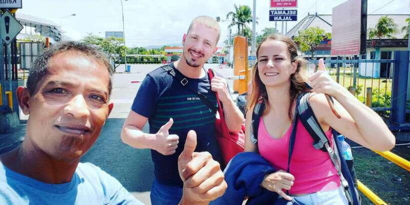 from-bali-group-tour-to-see-kawah-ijen-blue-flame