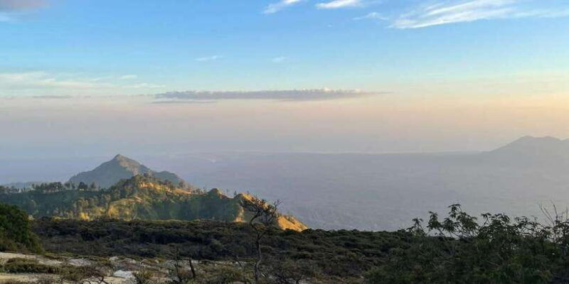 from-bali-the-majestic-mount-ijen-sunrise-trekking
