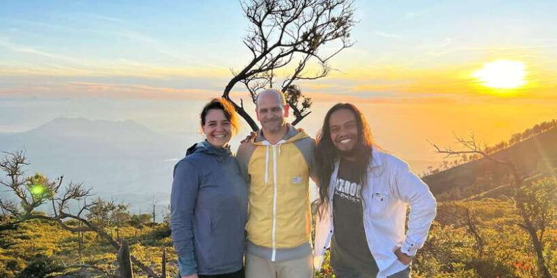 from-bali-the-majestic-mount-ijen-sunrise-trekking
