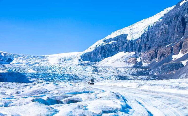 from-banff-columbia-icefield-tour-with-glacier-skywalk