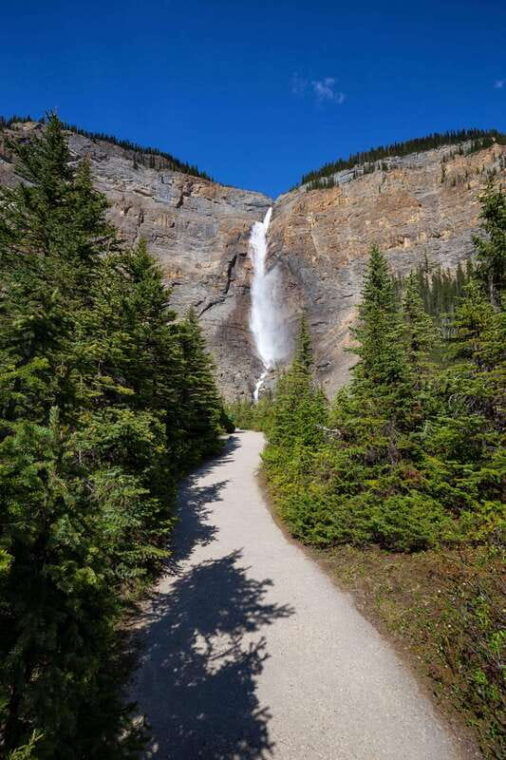 from-banff-visit-emerald-lake-moraine-lake-lake-louise