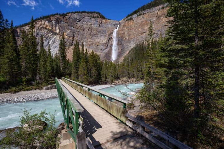 from-banff-visit-emerald-lake-moraine-lake-lake-louise