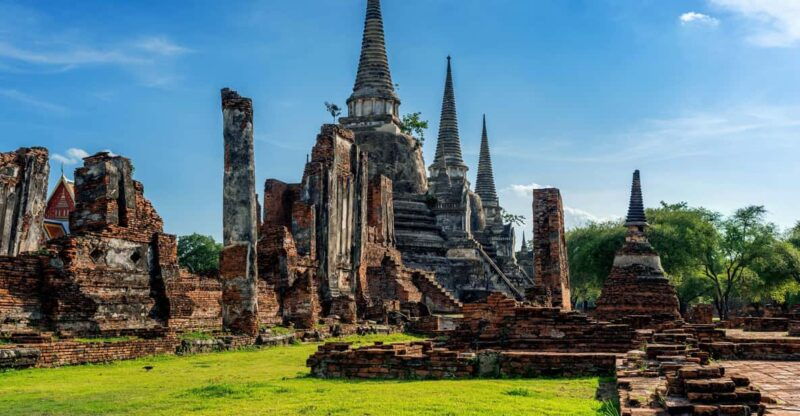 from-bangkok-ayutthaya-must-visit-temples-with-cafe