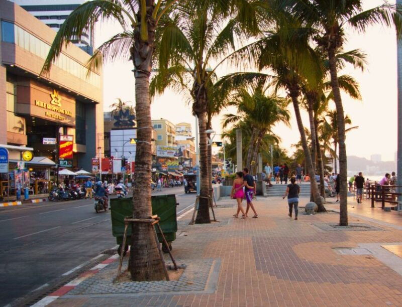 from-bangkok-day-trip-to-koh-lan-island-an-island-escape