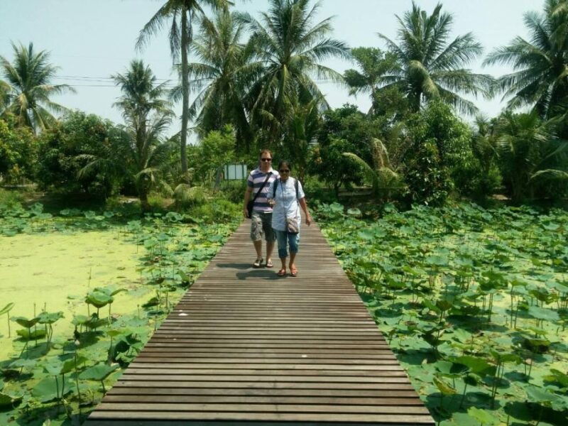 from-bangkok-mahasawat-canal-and-farm-with-lunch