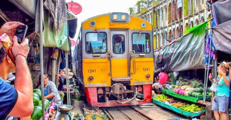 from-bangkok-markets-and-ayutthaya-tour
