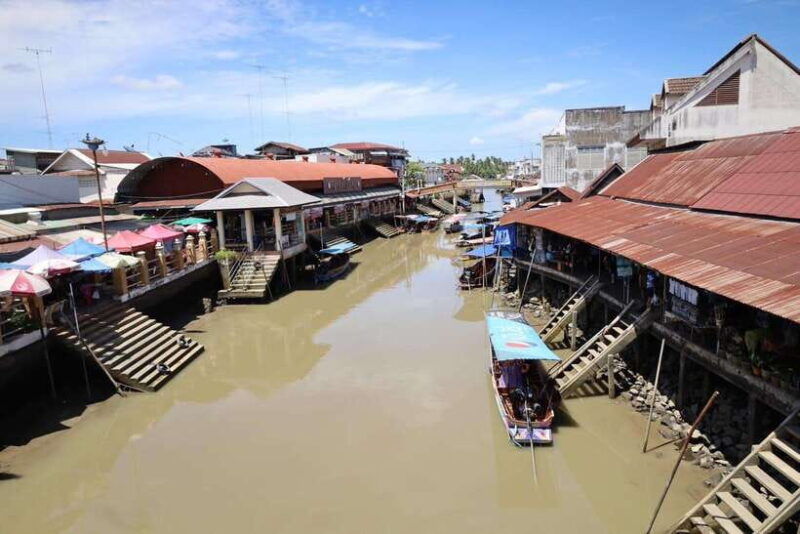 from-bangkok-railway-market-and-amphawa-floating-market