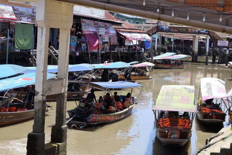 from-bangkok-railway-market-and-amphawa-floating-market