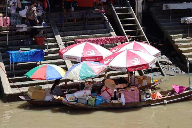 from-bangkok-railway-market-and-amphawa-floating-market