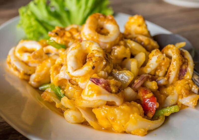 from-bangkok-taste-and-tune-of-samut-songkhram-private-tour