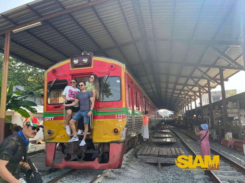 from-bangkokdamnoen-floating-market-and-railway-market-tour