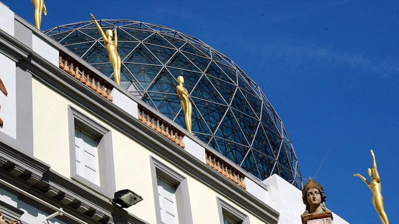 from-barcelona-dali-triangle-and-cadaques-tour