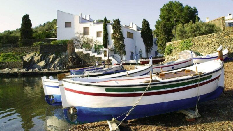 from-barcelona-dali-triangle-and-cadaques-tour