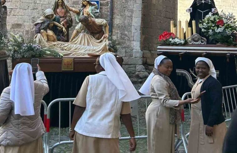 from-barcelona-gerona-and-besalu-guided-tour