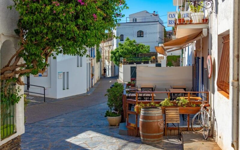 from-barcelona-girona-figueres-dali-museum-and-cadaques