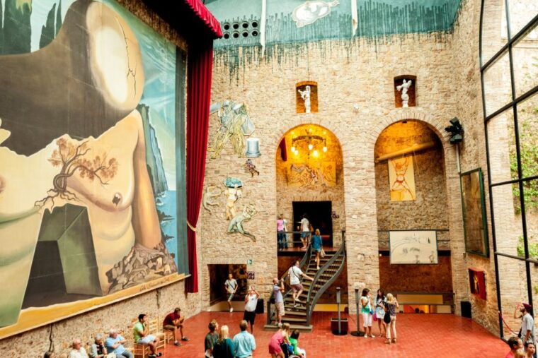 from-barcelona-girona-guided-tour-dali-museum-in-figueres