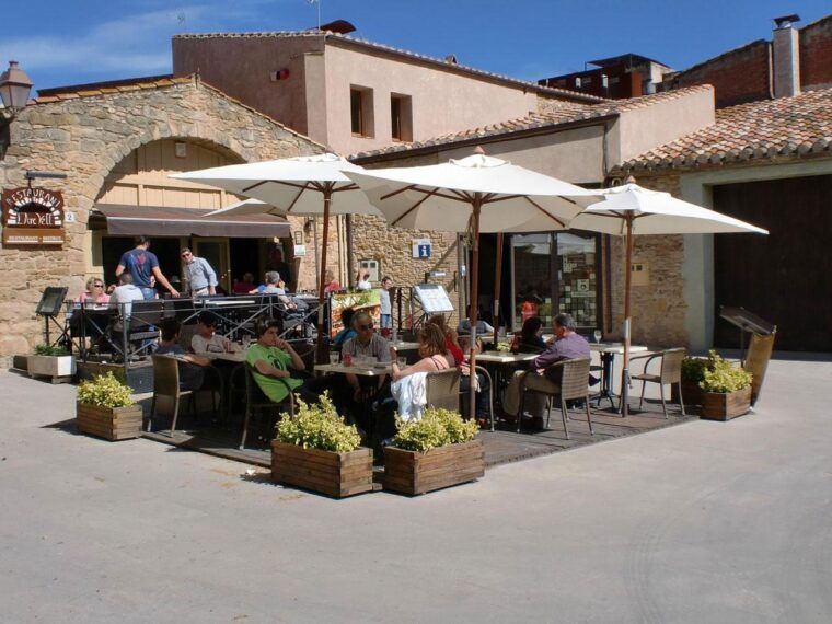from-barcelona-girona-peratallada-full-day-private-tour
