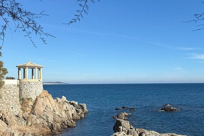 from-barcelona-tossa-de-mar-half-day-tour