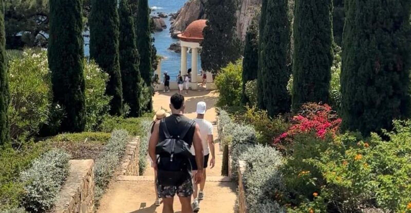 from-barcelona-wine-tasting-tapas-marimurtra-garden-blanes-2