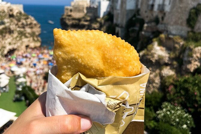 from-bari-visit-polignano-a-mare-with-street-food-tour