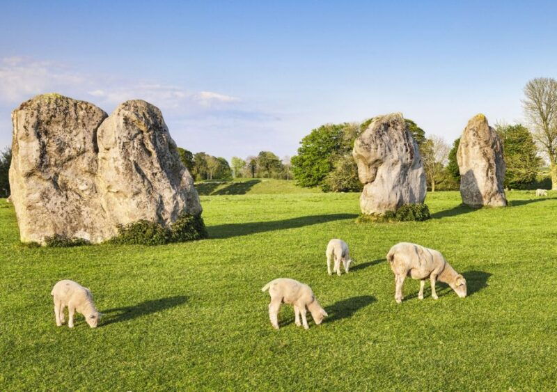 from-bath-stonehenge-the-cotswolds-day-tour-with-entry