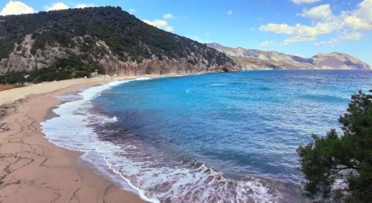 from-baunei-cala-luna-and-dorgali-full-day-guided-trek